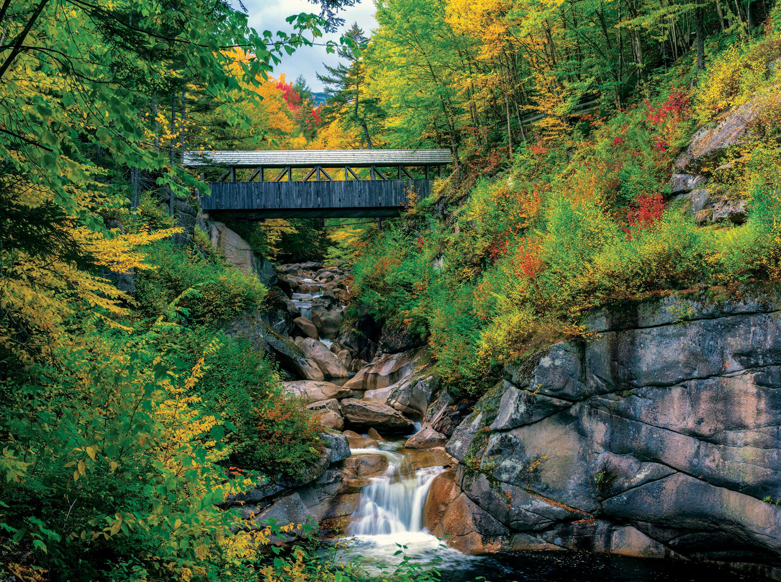 PFG Country Collection - Bridge couvert, New Hampshire (750pcs) (utilisation / utilisée - Puzzles pour de bon)