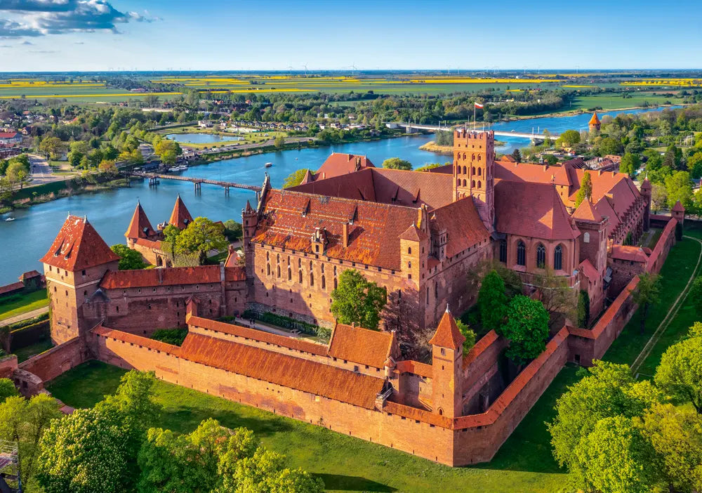 Vue du château de Malbork, Pologne (500pcs)