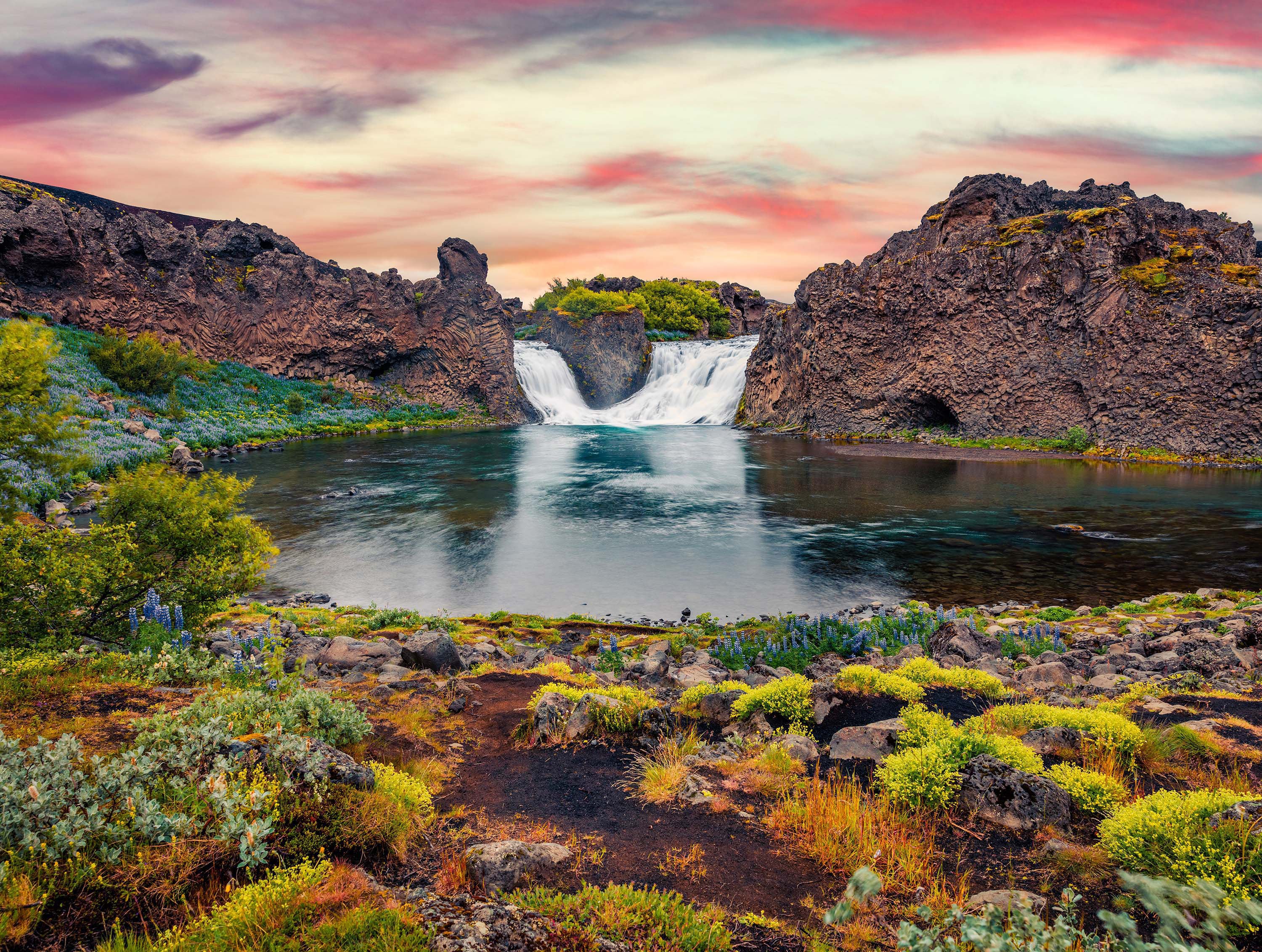 Collection de cartes postales - Hjalparfoss Waterfall, Islande (550pcs)